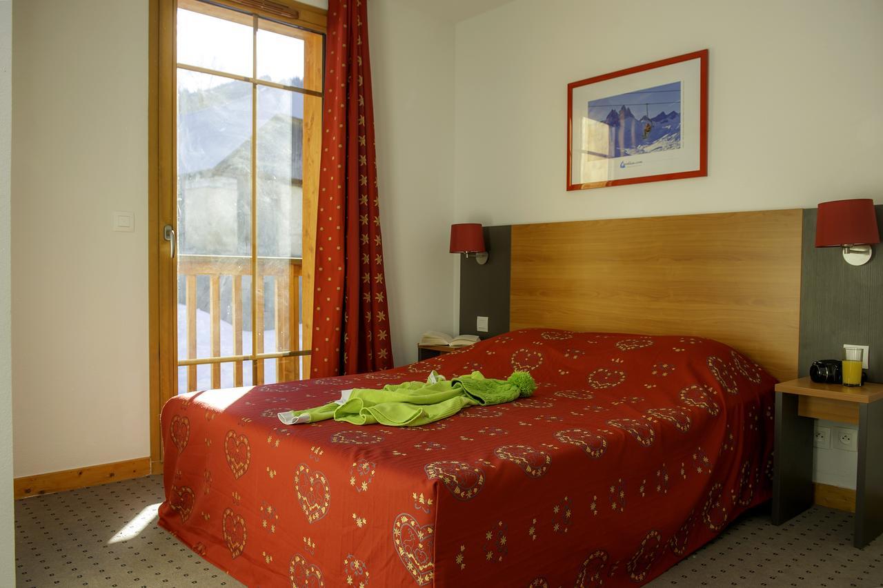 Goelia Les Chalets De Belledonne Saint-Colomban-des-Villards Buitenkant foto